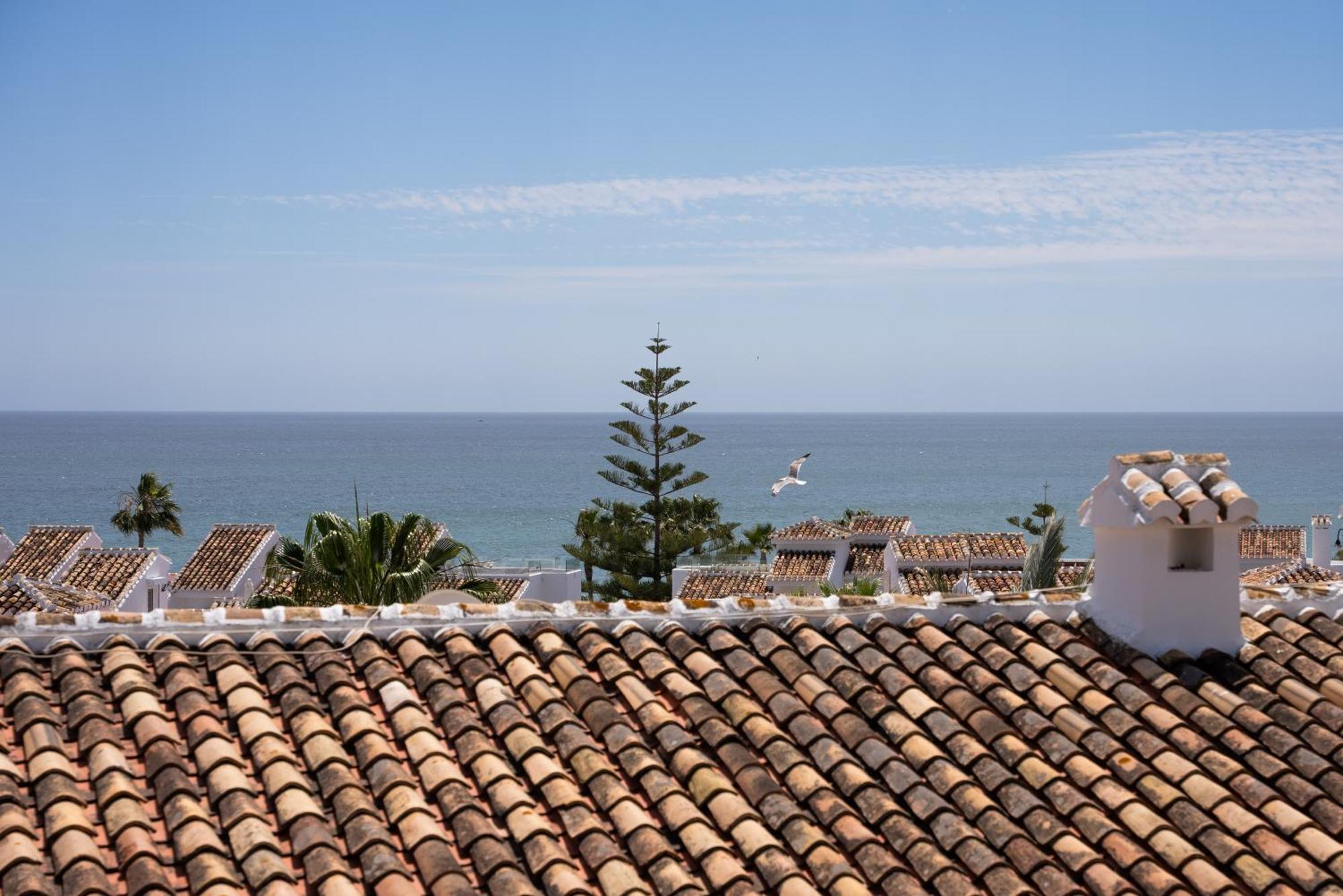 The Orange House Boutique Hotel And Upstairs Rooftop Bar Center Of La Cala De Mijas 100M From The Beach Exterior foto