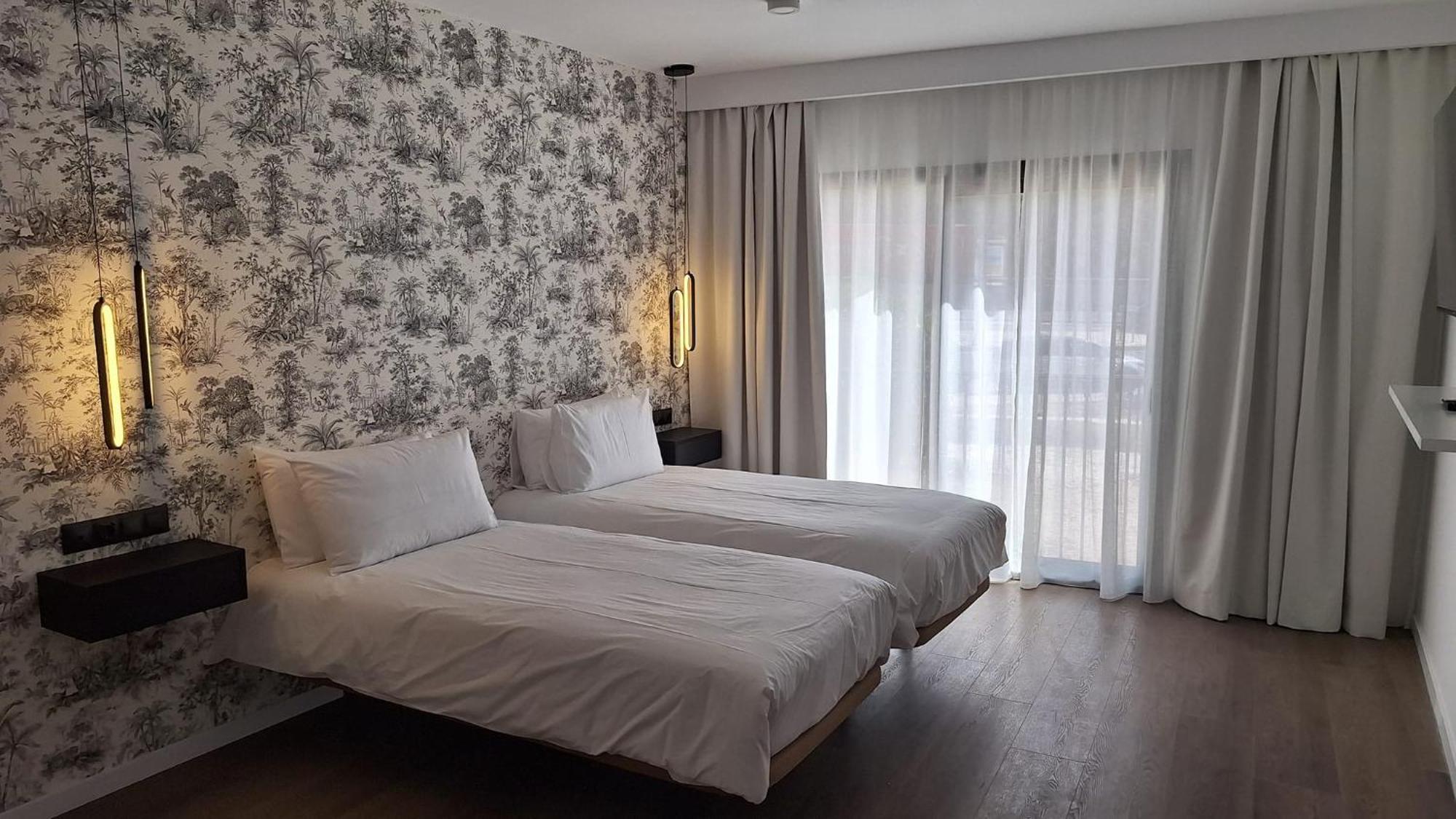 The Orange House Boutique Hotel And Upstairs Rooftop Bar Center Of La Cala De Mijas 100M From The Beach Habitación foto